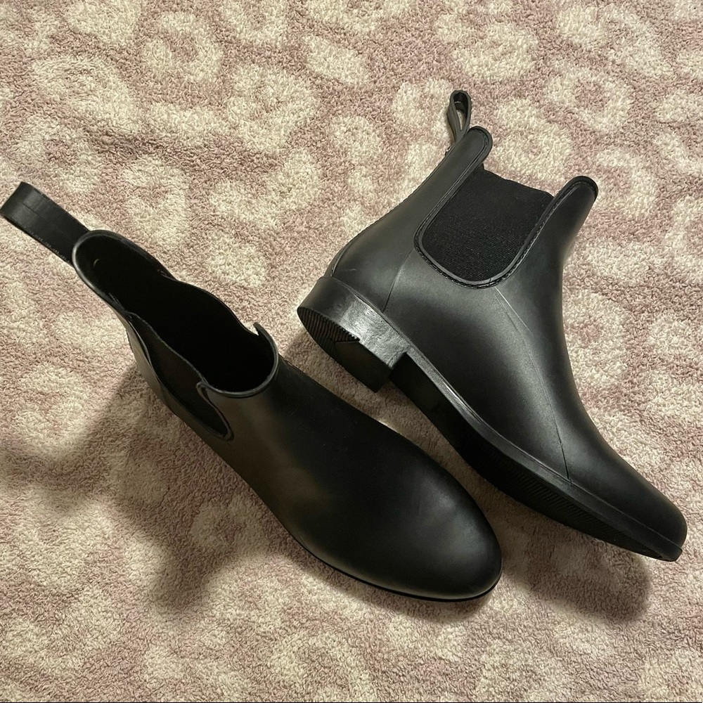 Sam Edelman Tinsley Rain Ankle Boot